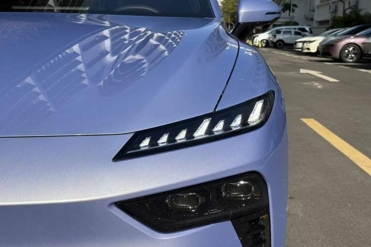 Used  eπ007 2024 Pure Electric 540 All-Wheel Drive Max Edition
