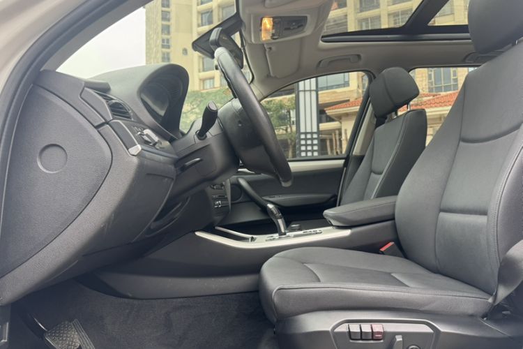 Used BMW X3 2016 sDrive20i
