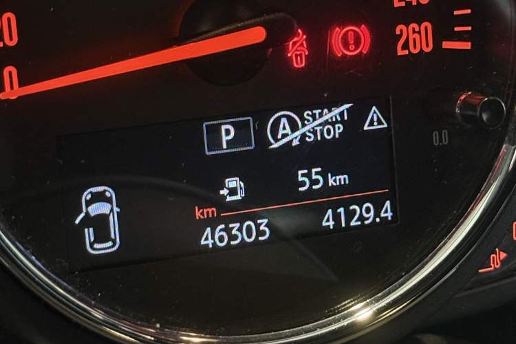 Used  MINI 2019 1.5T COOPER Artist Five-Door Edition
