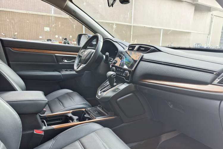 Used Honda CR-V 2019 Brilliant Edition Plus 240TURBO CVT Two-Wheel Drive Fashion Version China VI Emission Standard
