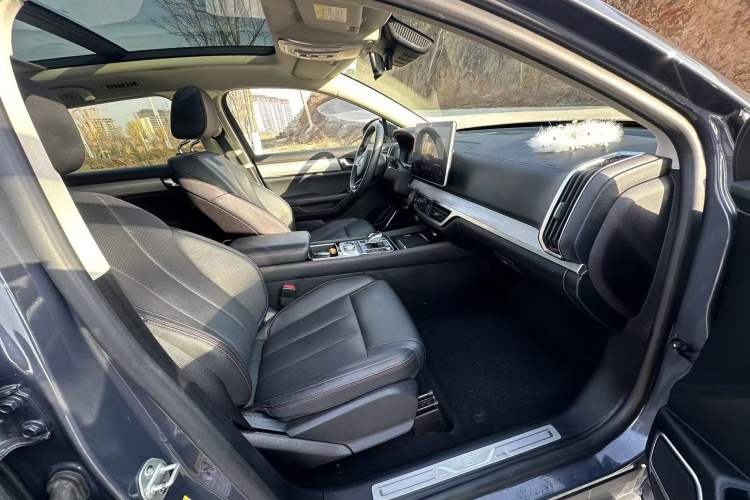 Used BYD Tang New Energy 2019 DM 2.0T All-Wheel Drive Smart Connectivity Enjoyment Model 7 Seats China VI Standard