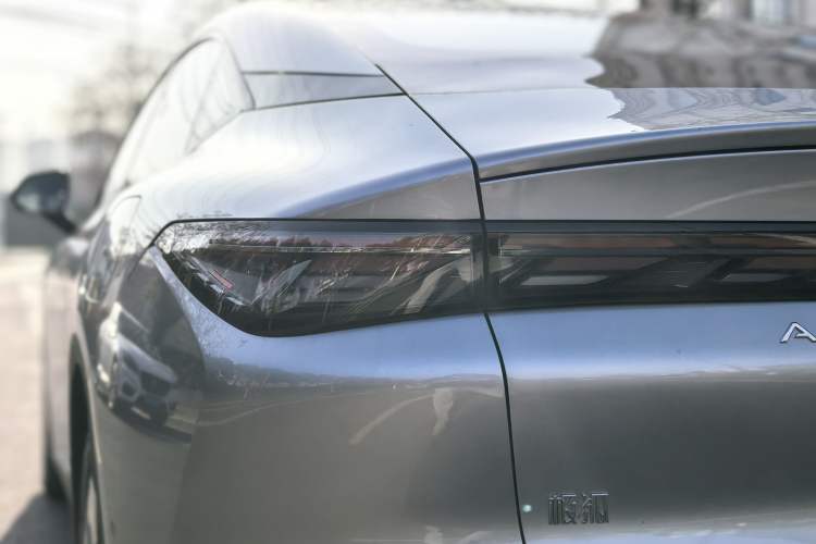 Used ARCFOX Alpha S5 