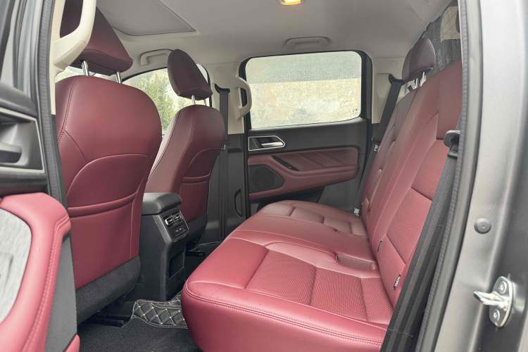 Used Great Wall Poer 2024 2.4T Off-Road Edition Automatic Diesel 4x4 Advanced Version
