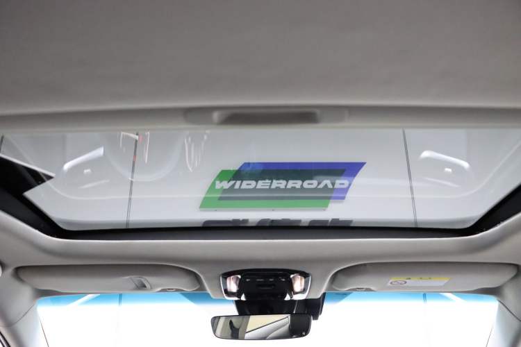 Used Toyota Venza 2023 2.0L CVT Two-Wheel Drive Luxury Edition
