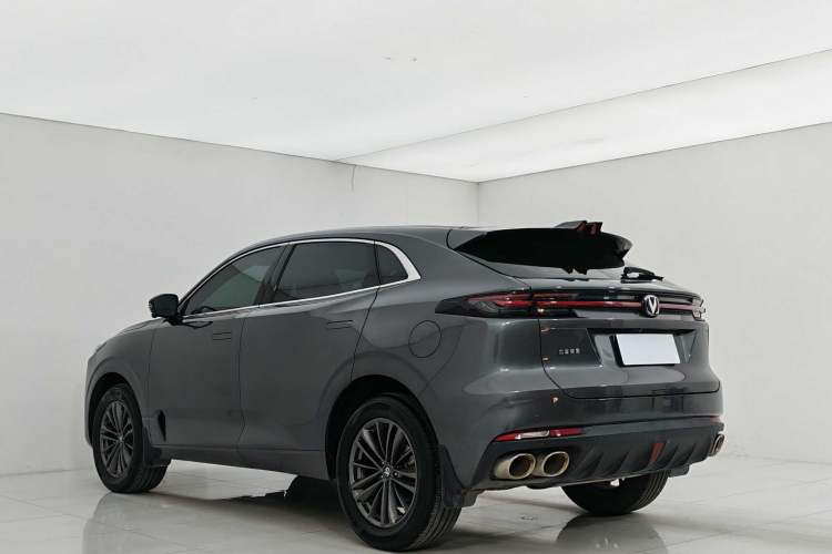 Used Changan UNI-K 2024 2.0T Two-Wheel Drive YueShang Trim
