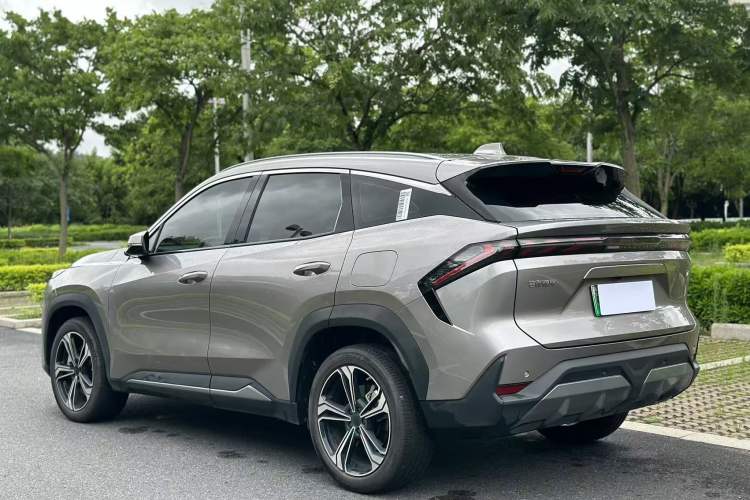 Used  L7 2023 1.5T 115 km PLUS
