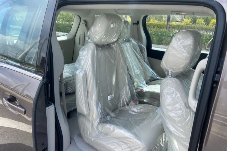 Used Buick GL8 2023 Land Executive Class Comfort Model
