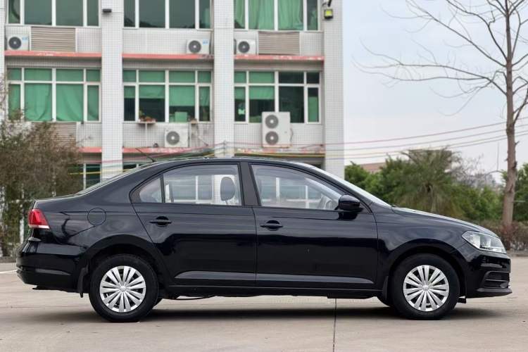 Used Volkswagen Santana 2016 1.6L Automatic Fashion Edition