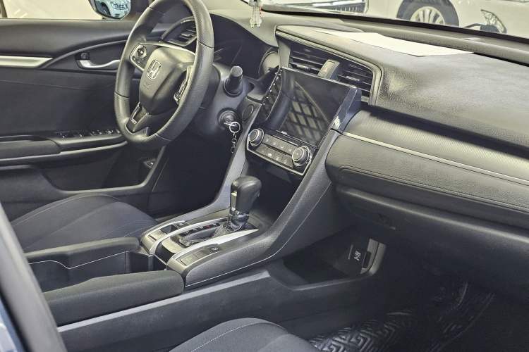 Used Honda Civic 2016 180TURBO CVT Comfort Version
