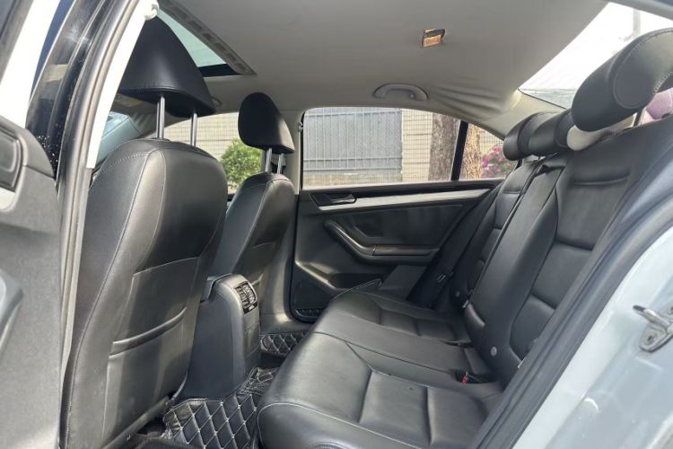 Used Volkswagen Sagitar 2017 180TSI Automatic Luxury Edition