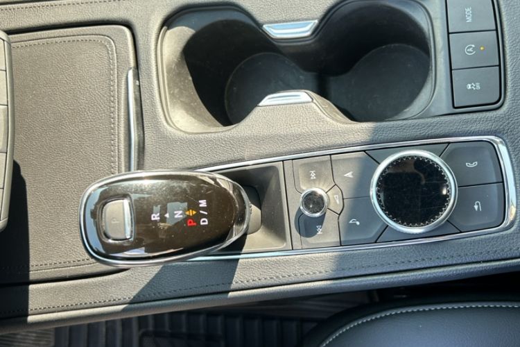 Used Cadillac XT4 2020 28T Two-Wheel-Drive Leading Version
