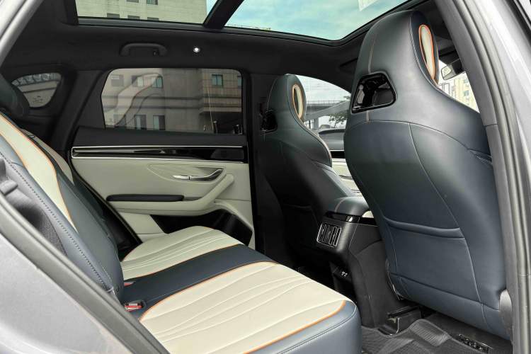 Used BYD Song PLUS New Energy 2024 HONOR Edition DM-i 110km Flagship Model
