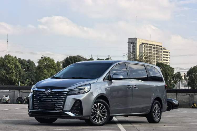 Used Buick GL8 2023 Land Executive Class Comfort Model
