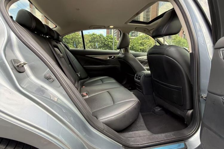 Used Infiniti Q50L 2015 2.0T Enjoyment Edition
