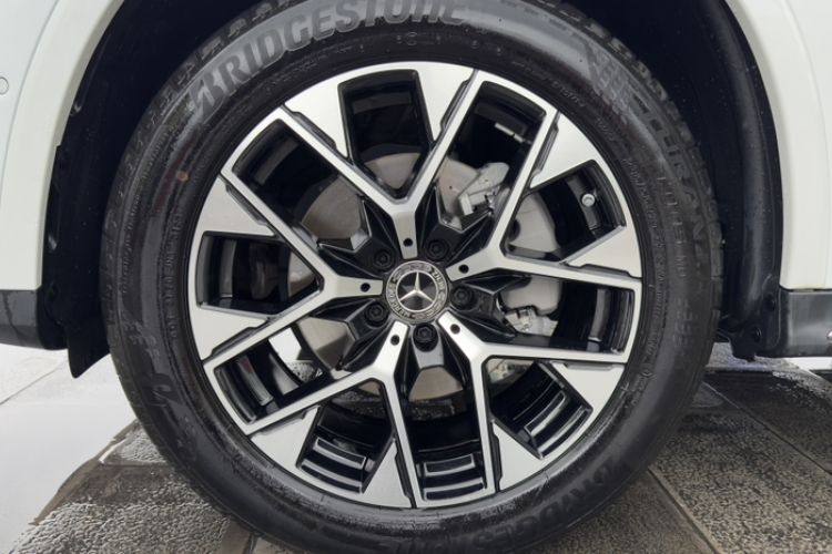 Used Mercedes-Benz GLC 2023 Facelift GLC 260 L 4MATIC Dynamic Version 5 Seats
