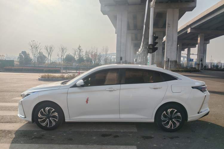 Used Dongfeng Aeolus Yixuan 2021 230T Automatic ZuiFeng Edition

