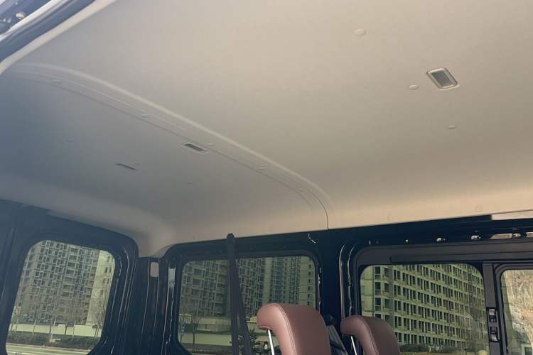 Used Ford Transit T8 2024 T8 2.3T Diesel Automatic Mid-axle Mid-roof 6-Seater Multi-function Version 2/2/2