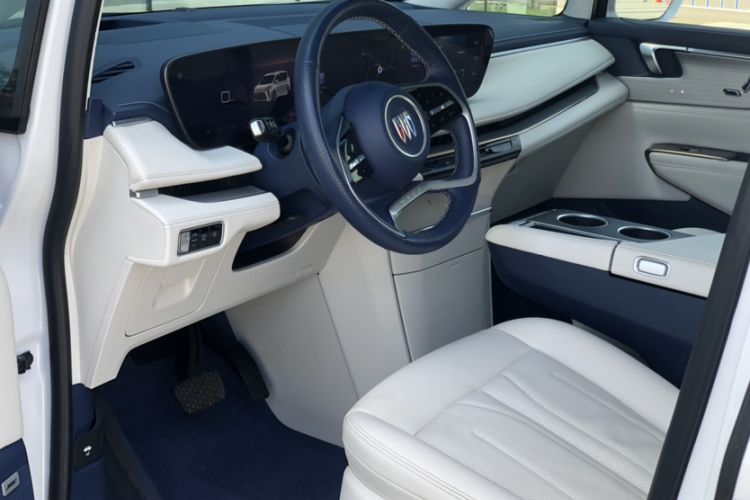 Used Buick GL8 New Energy 2024 Lu Zun Luxury Edition 7-Seater
