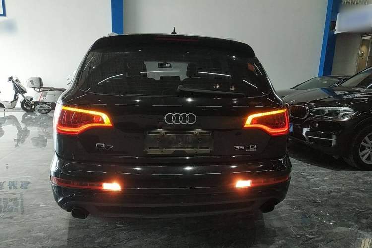 Used Audi Q7 2014 35 TDI Sport Edition
