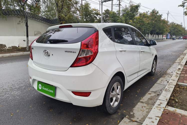 Used Hyundai Verna Ray 2014 1.4L Automatic GLX
