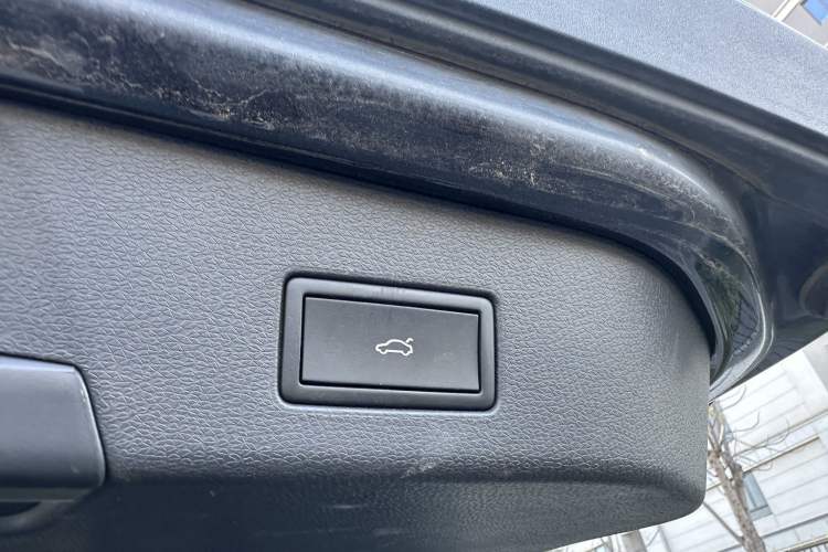 Used Volkswagen ID.4 CROZZ 2021 Long-Range Lite PRO Two-Wheel Drive Version
