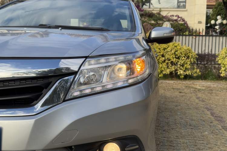 Used Honda Crider 2015 1.8L automatic comfort version
