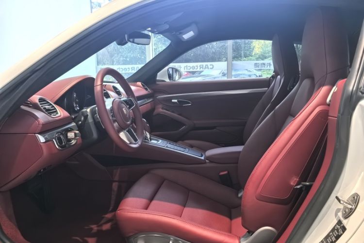 Used Porsche 718 2022 Cayman 2.0T
