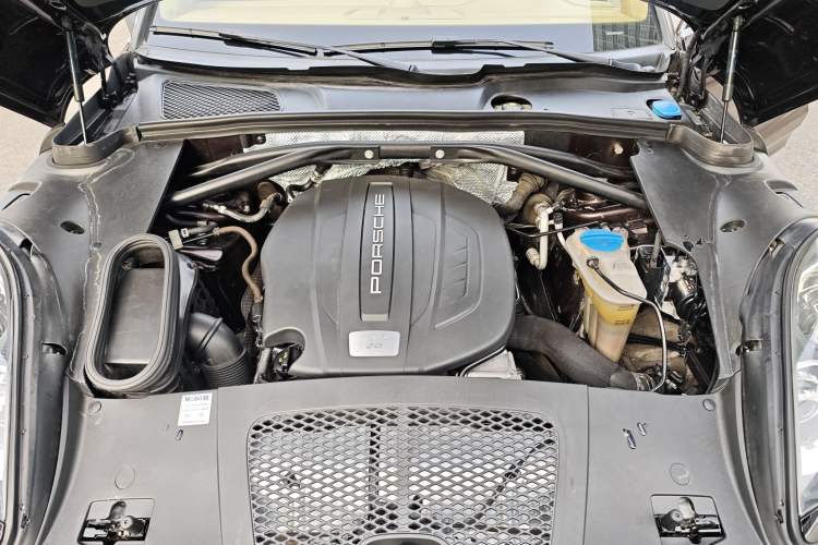 Used Porsche Macan 2014 Macan 2.0T
