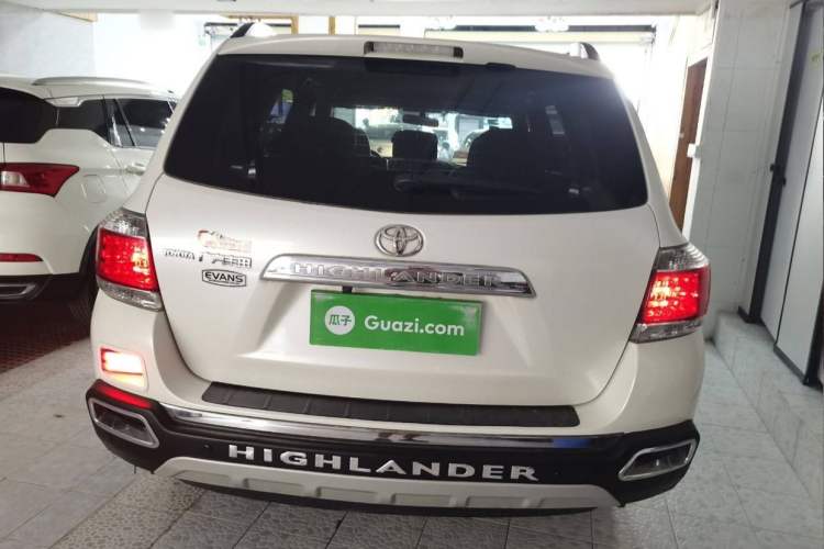 Used Toyota Highlander 2012 2.7L Two-Wheel Drive 7-Seater Elite Edition
