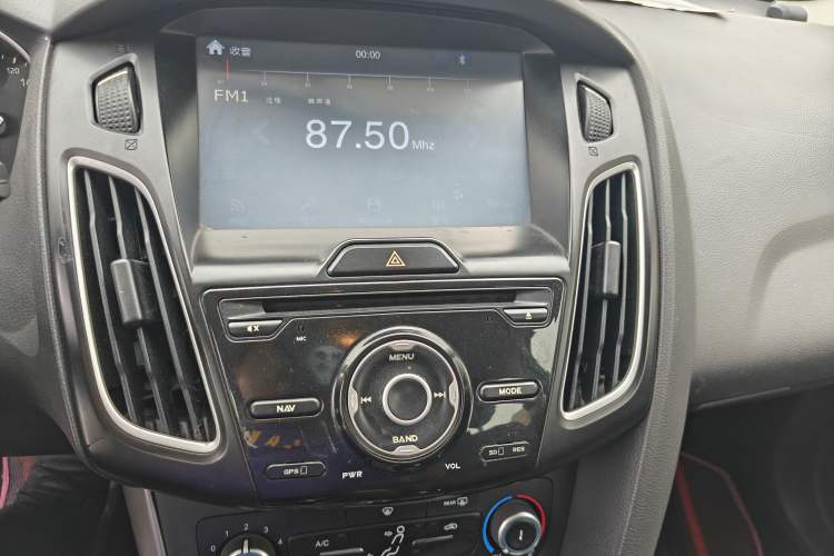 Used Ford Focus 2015 Hatchback 1.6L Automatic Comfort Model
