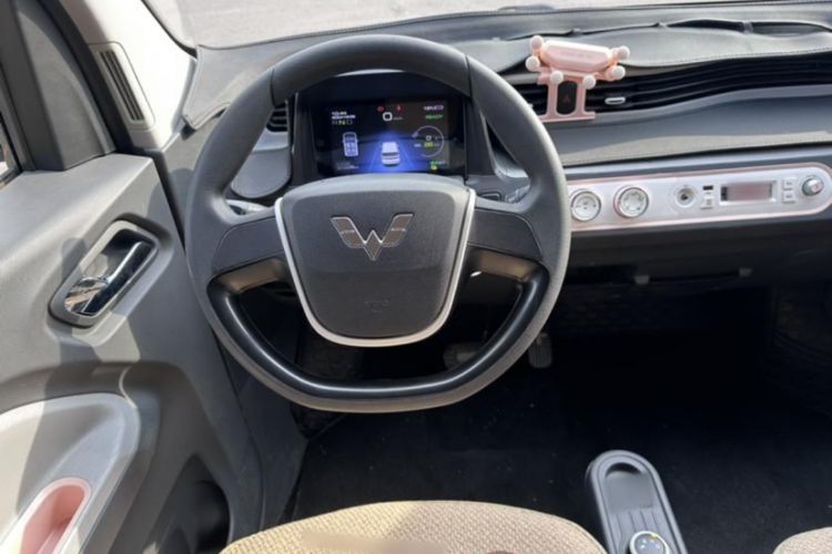 Used Wuling Hongguang MINIEV 2022 Macaron Premium Model – Lithium Ternary Battery
