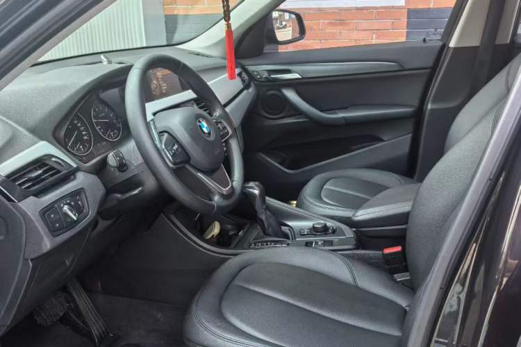 Used BMW X1 2016 sDrive18Li Premium Edition
