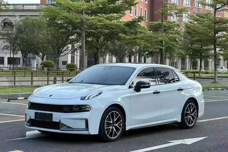 Used Lynk & Co 03 2018 1.5TD DCT JingPro Edition China V Standard
