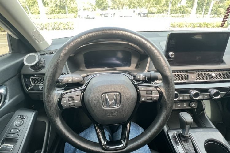 Used Honda Civic 2025 240TURBO CVT Smart & Fun Plus
