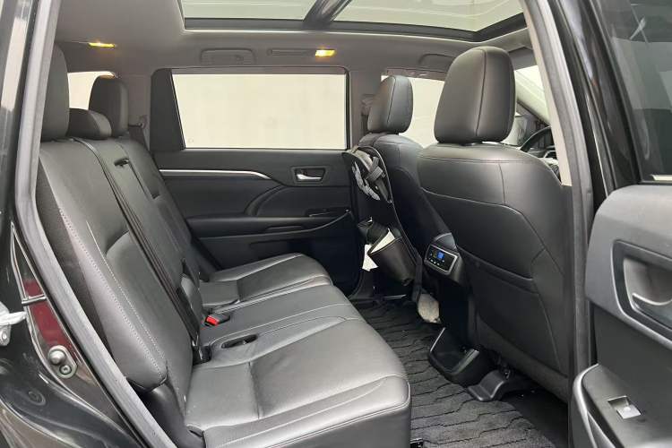 Used Toyota Highlander 2018 2.0T Four-Wheel Drive Ultimate Edition 7-Seater Emission Standard China V
