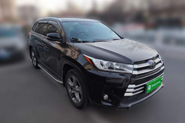 Used Toyota Highlander 2018 2.0T Two-Wheel Drive Luxury Edition 7 Seats China VI Standard