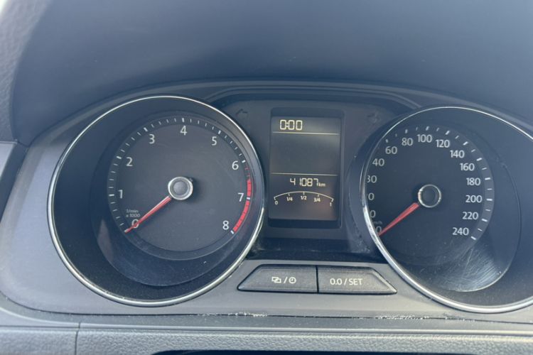 Used Volkswagen Lavida 2017 1.6L Automatic Comfort Edition
