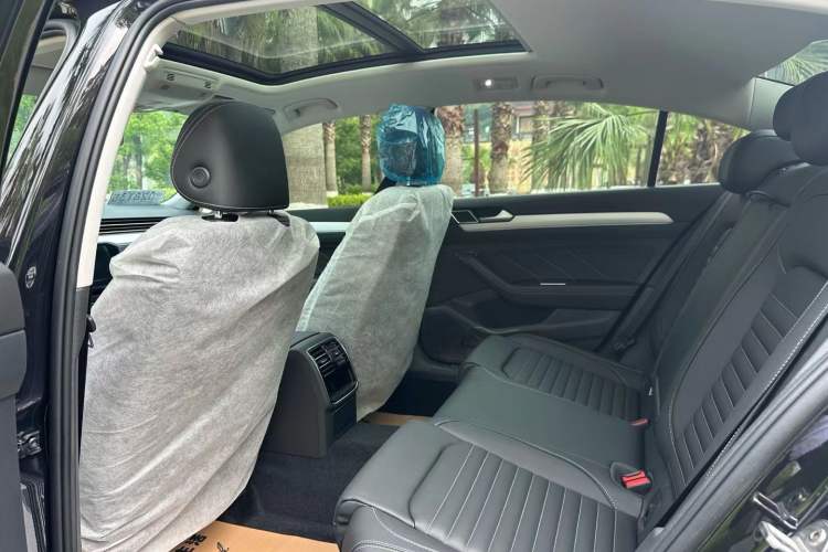 Used Volkswagen Magotan 2023 2 Million Units Limited-Edition 280TSI DSG Comfort Version
