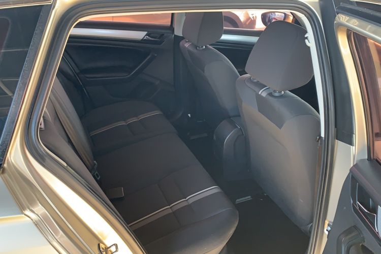 Used Volkswagen C-TREK 2018 1.5L Automatic Fashion Model
