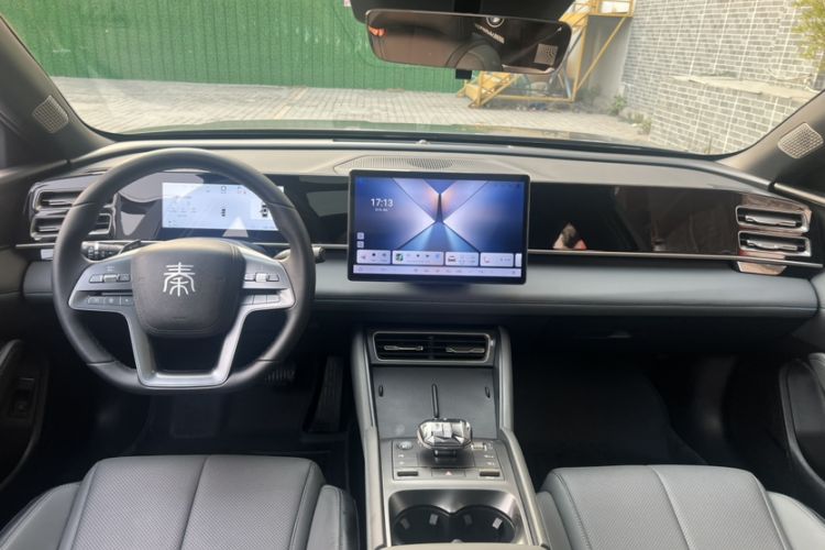 Used BYD Qin L 2025 DM-i Smart Drive 120KM Leading Model