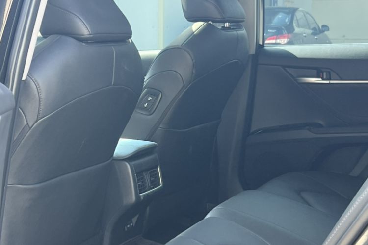 Used Toyota Camry 2023 2.0GVP Premier Edition
