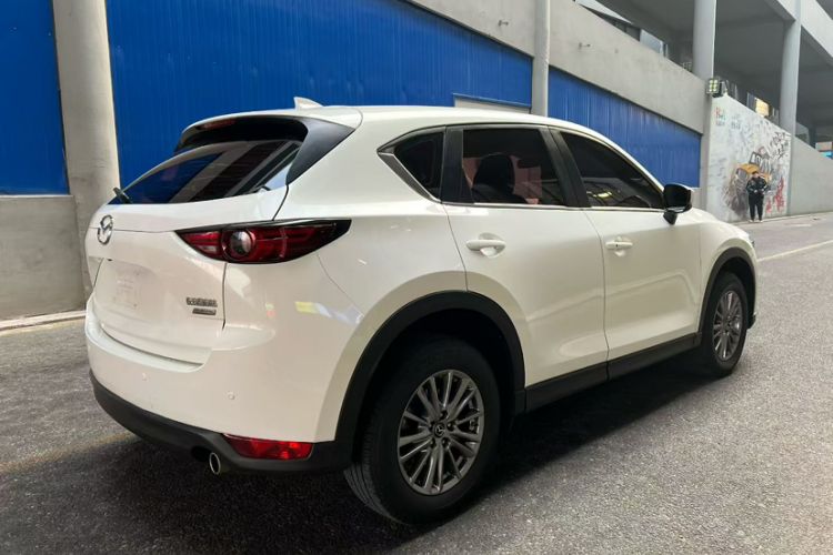 Used Mazda CX-5 2017 2.0L Automatic 2WD ZhiShang Trim China V Standard
