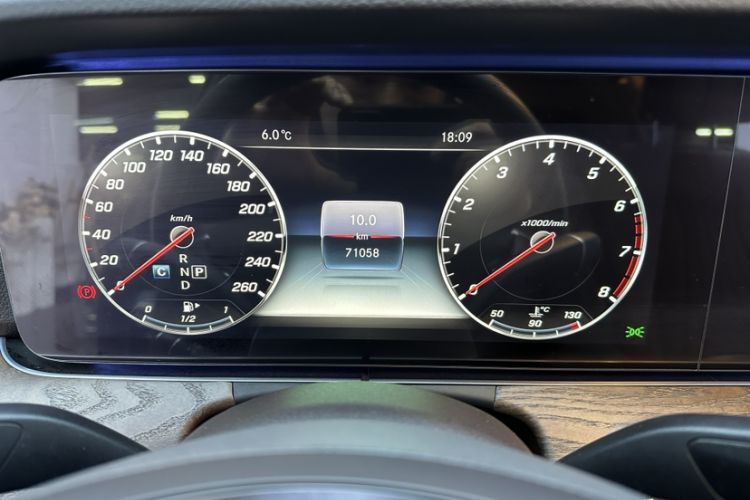 Used Mercedes-Benz E-Class 2018 Facelift E 200 L
