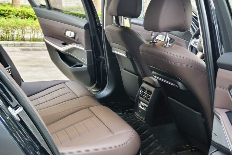 Used BMW 3 Series 2020 330Li xDrive M Sport Night Edition
