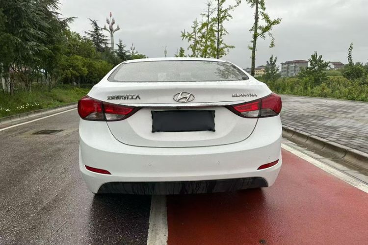 Used Hyundai Elantra 2015 1.6L Automatic Luxury Model