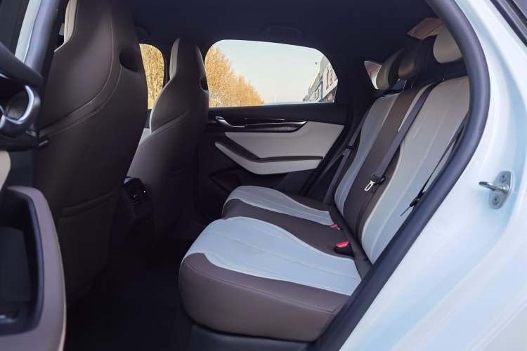 Used BYD Qin PLUS 2024 HONOR Edition DM-i 55KM Leading Model
