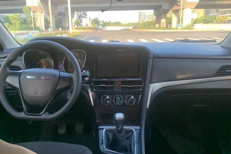 Used Venucia T70 2018 1.6L Manual Enjoyment Edition
