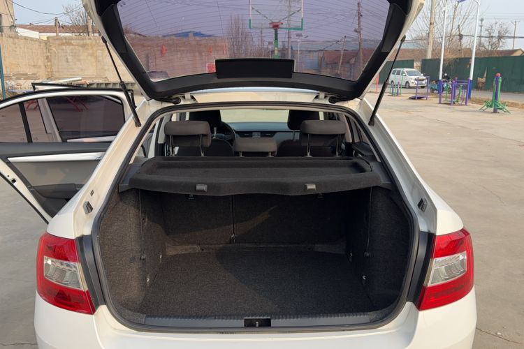 Used Skoda Octavia 2015 1.6L Automatic Eado Edition