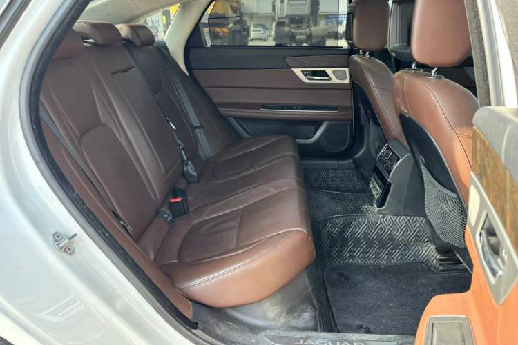 Used Jaguar XFL 2018 XFL 2.0T 250 PS Premium Edition