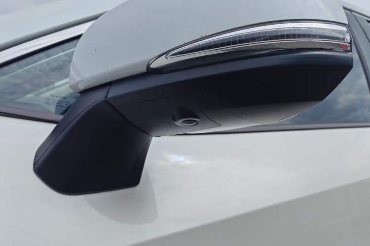 Used Toyota Wildlander 2023 2.0L CVT Two-Wheel Drive Luxury PLUS Edition
